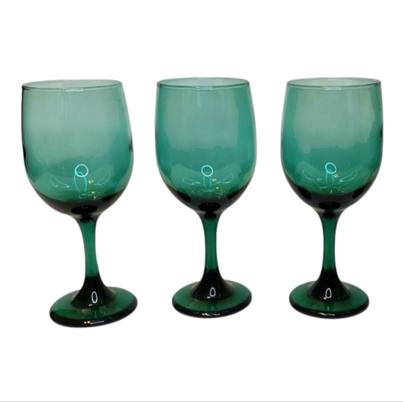 Vintage Juniper Green Wine Glasses Set of 3 - Picture 1 of 16